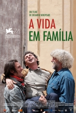 Cartaz oficial do filme A Vida Em Família