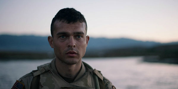 Imagem do filme The Yellow Birds