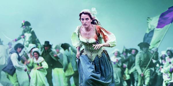 Imagem do filme A Revolução em Paris