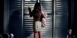 Megapix reimagina cena de Poltergeist em casa de boneca [vídeo]