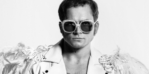Taron Egerton como Elton John em novas imagens de ‘Rocketman’